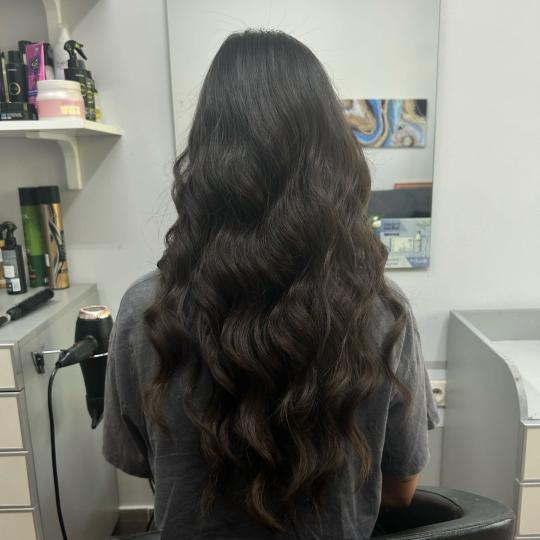 Veolmis #beograd Feniranje i stilizovanje Feniranje na ravno / lokne - ekstra duga kosa Frizerski sa