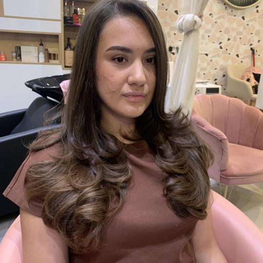 Beauty Industry Women1 #beograd Feniranje i stilizovanje Feniranje - ekstra duge kose