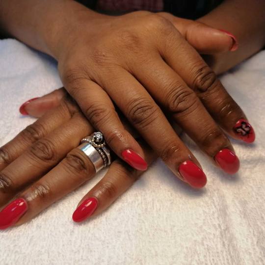 Butterfly Studio #beograd Manikir
