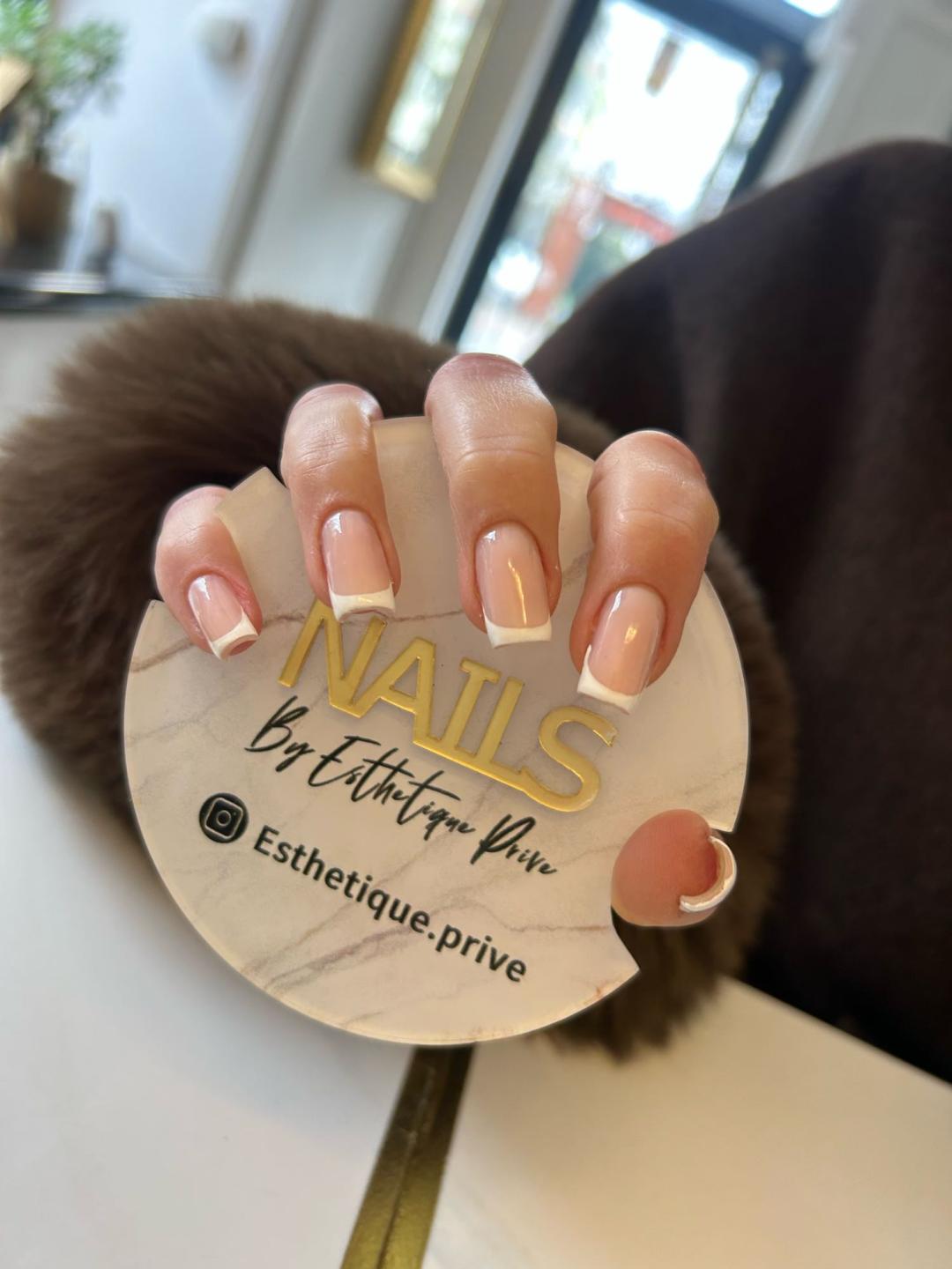 Izlivanje noktiju gelom - L dužina - Esthetique Privé, Beograd Izlivanje noktiju Nokti Izlivanje noktiju, Beograd, Centar, Stari grad, Dorćol