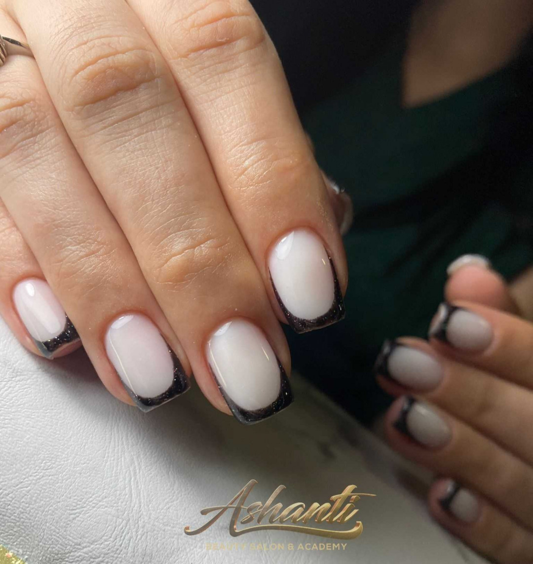 Ashanti Beauty Salon & Academy #beograd Ojačavanje noktiju Ojačavanje prirodnih noktiju gelom - french