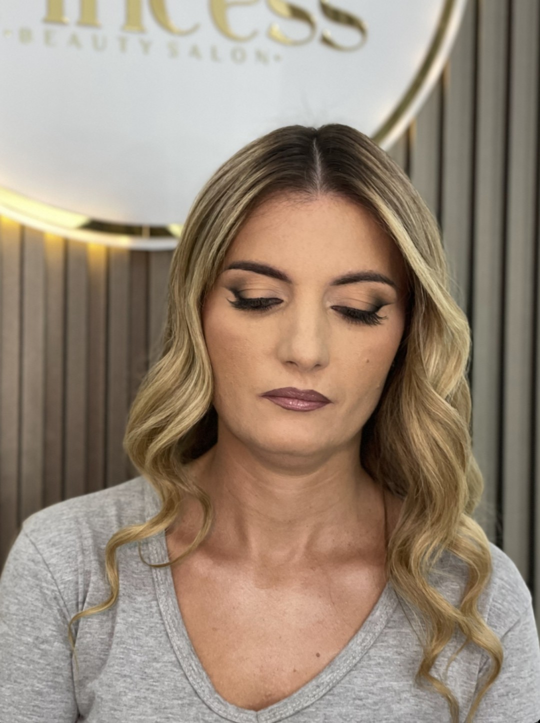 Princess beauty #nis Make-up / šminkanje Profesionalno šminkanje + veštačke trepavice