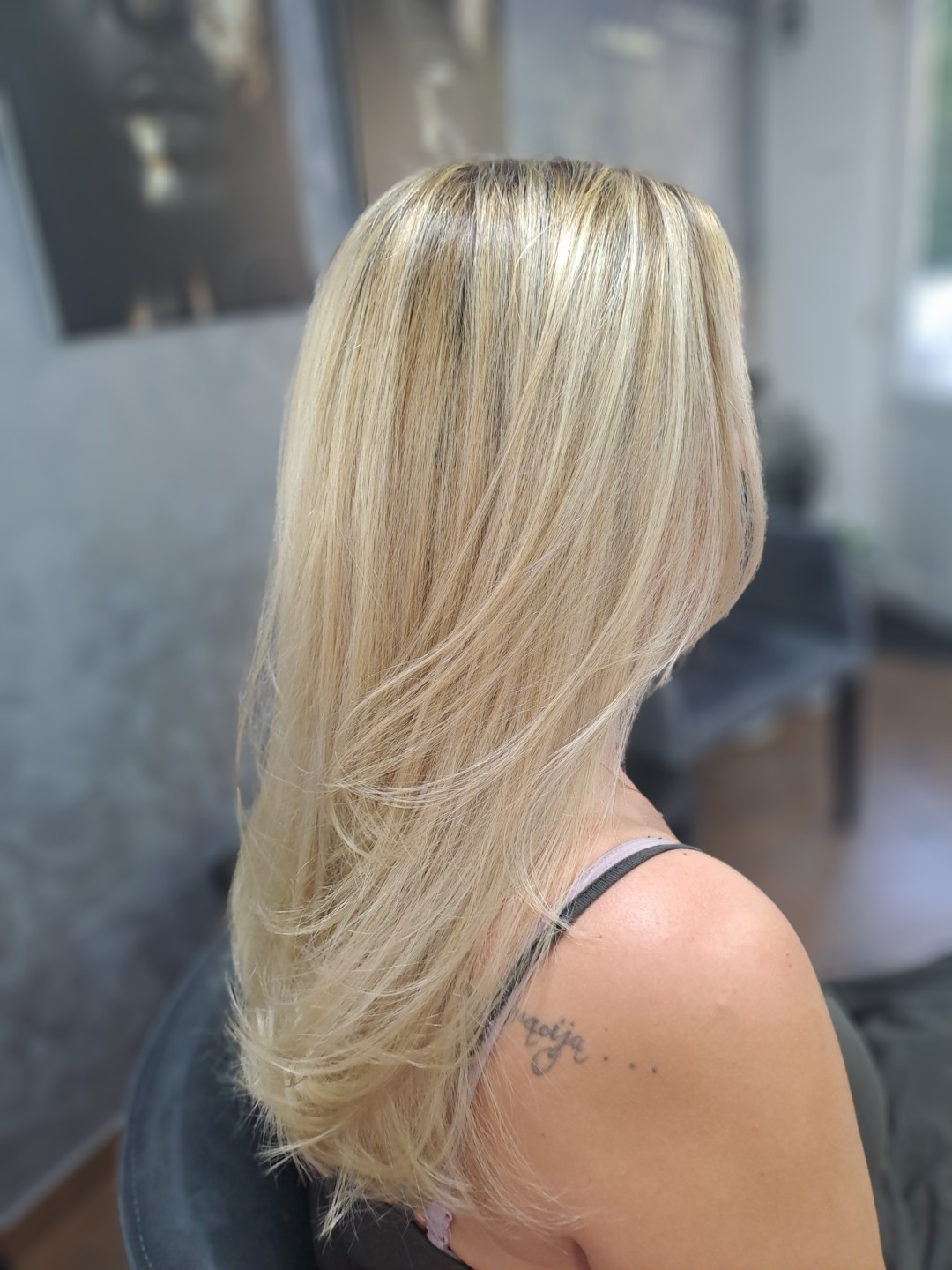 Natali 19 #beograd Žensko šišanje Žensko šišanje + feniranje - duga kosa