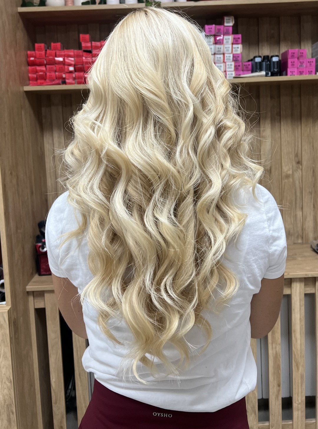 Feniranje na ravno / lokne - ekstra duga gusta kosa - Jelena Marinković, Beograd Feniranje i stilizovanje Frizerski saloni Feniranje i stilizovanje, Beograd, Zemun Gornji grad, Zemun polje, Altina, Galenika, Batajnica