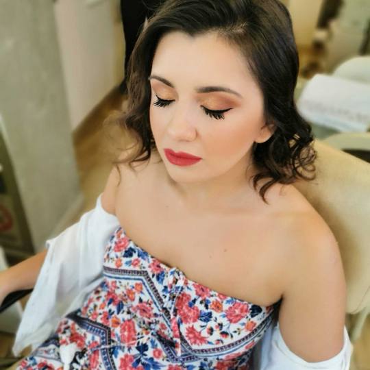Bibi beauty centar #beograd Make-up / šminkanje Profesionalno šminkanje + veštačke trepavice smi