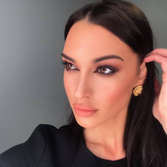 Skinlift Beauty Centar #nis Make-up / šminkanje Profesionalno šminkanje + veštačke trepavice