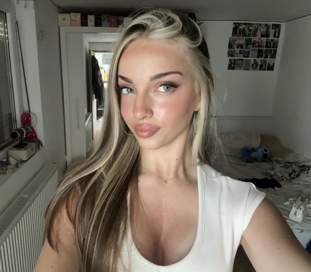Blajhanje izrastka - veći izrastak - BeautyFull Studio Lepote, Novi Sad Blajhanje kose Frizerski saloni Blajhanje kose, Novi Sad, Grbavica, Liman, Adamićevo naselje