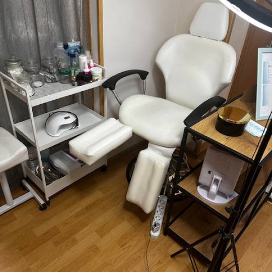 Zen Club #beograd Estetski pedikir Estetski pedikir - klasičan Pažljivim pristupom i pedantnim, te