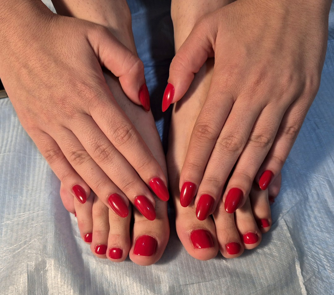 Manikir + pedikir + gel lak - Krispy tattoo & nails, Beograd Manikir Nokti Manikir, Beograd, Zemun Centar