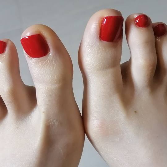 Dunja beauty 022 #novisad Estetski pedikir Estetski pedikir + gel lak