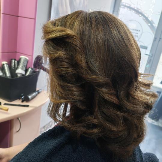 Beauty Line-M #novisad Pramenovi Pramenovi na foliju + šišanje + feniranje - kosa srednje dužine