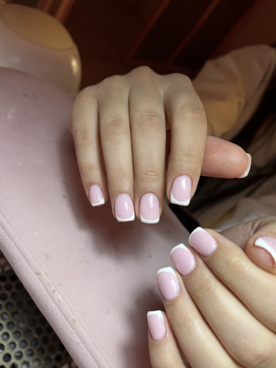Xenija Beauty Room #beograd Ojačavanje noktiju Ojačavanje noktiju rubber bazom - M dužina