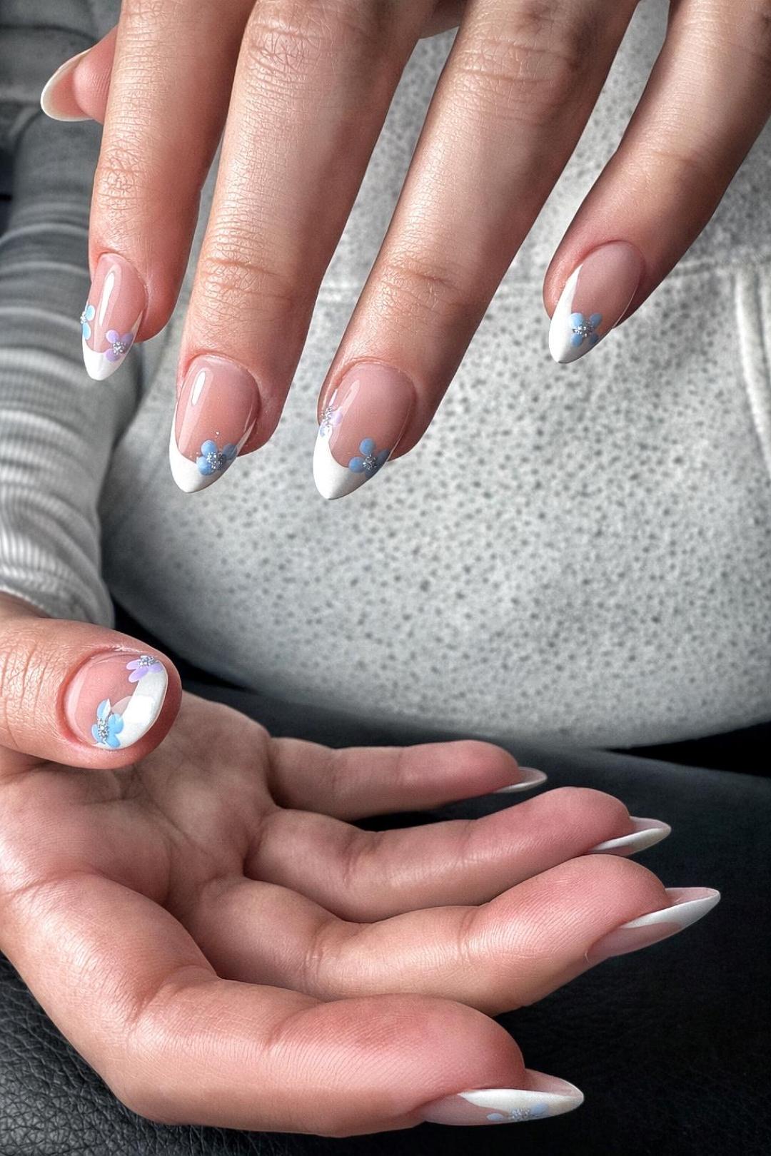 Beauty Studio S #beograd Izlivanje noktiju Korekcija izlivanja noktiju gelom - M dužina