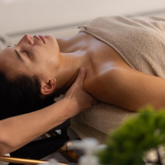 Divine Hair Spa treatments for women #beograd Maske za lice Divine Lux Hair Spa Tretman zapocinjemo 
