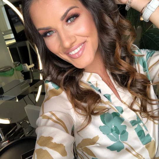 Monami beauty #beograd Make-up / šminkanje Profesionalno šminkanje + veštačke trepavice