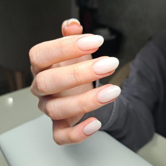 M Amalfy Beauty #beograd Ojačavanje noktiju Ojačavanje noktiju ruber bazom - S dužina Nokti