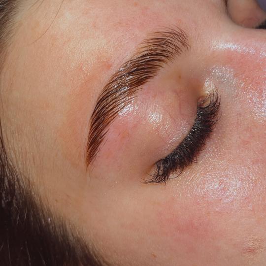 Golden beauty by Mimi #nis Obrve Brow lamination