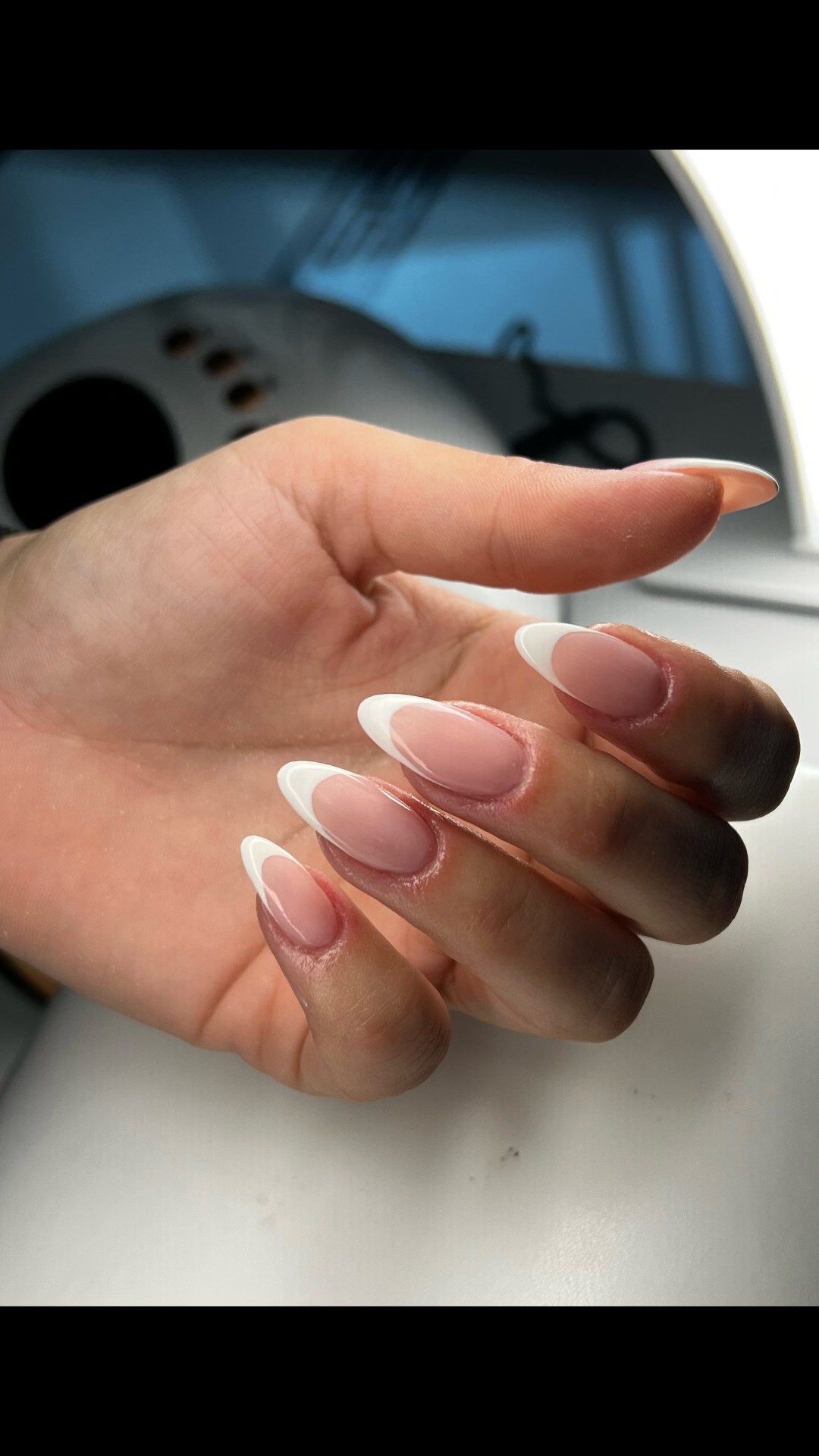 Beauty Lounge - Belville #beograd Izlivanje noktiju Izlivanje noktiju gelom - M dužina