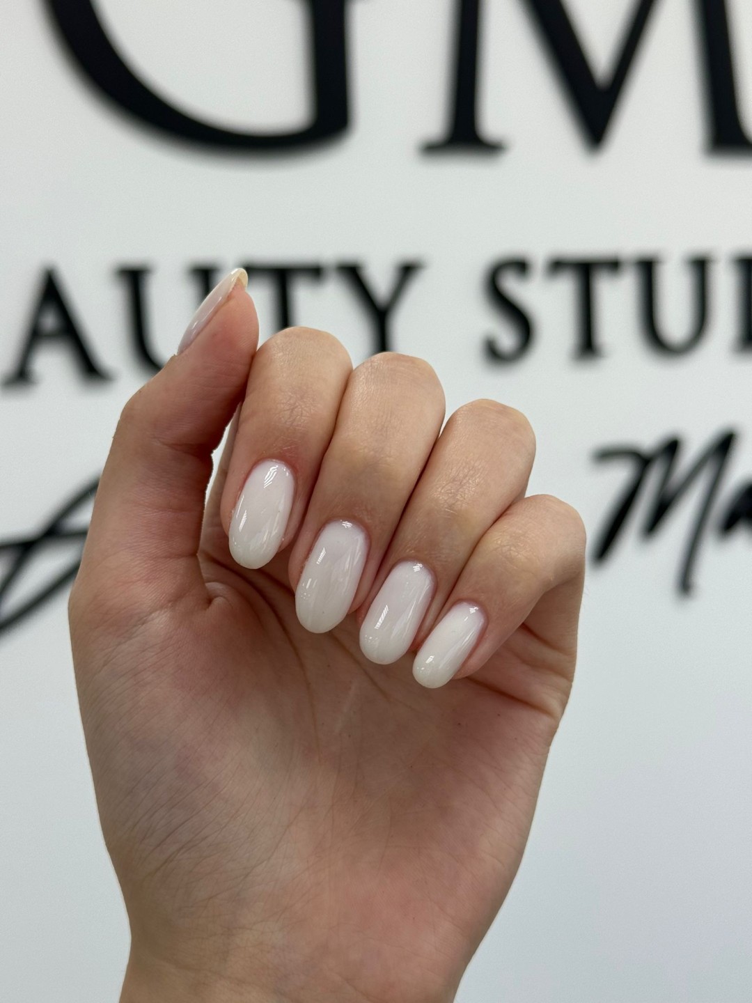 GM Beauty studio #beograd Medicinski pedikir Korekcija izlivanja M