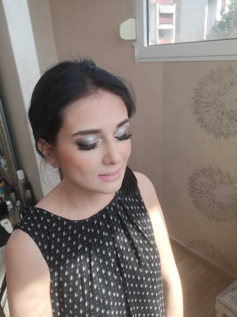 Bibi beauty centar #beograd Make-up / šminkanje Profesionalno šminkanje + veštačke trepavice