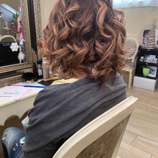 Bibi beauty centar #beograd Pramenovi Pramenovi na foliju u 1 / 2 boje / blanšem + preliv - kratka 