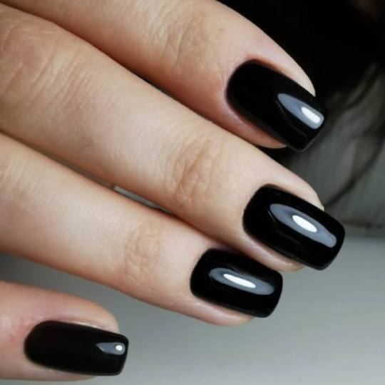 Mina - Višnjička 47A #beograd Manikir Manikir + gel lak (raber baza) #gellak💅#korekcijanoktiju#