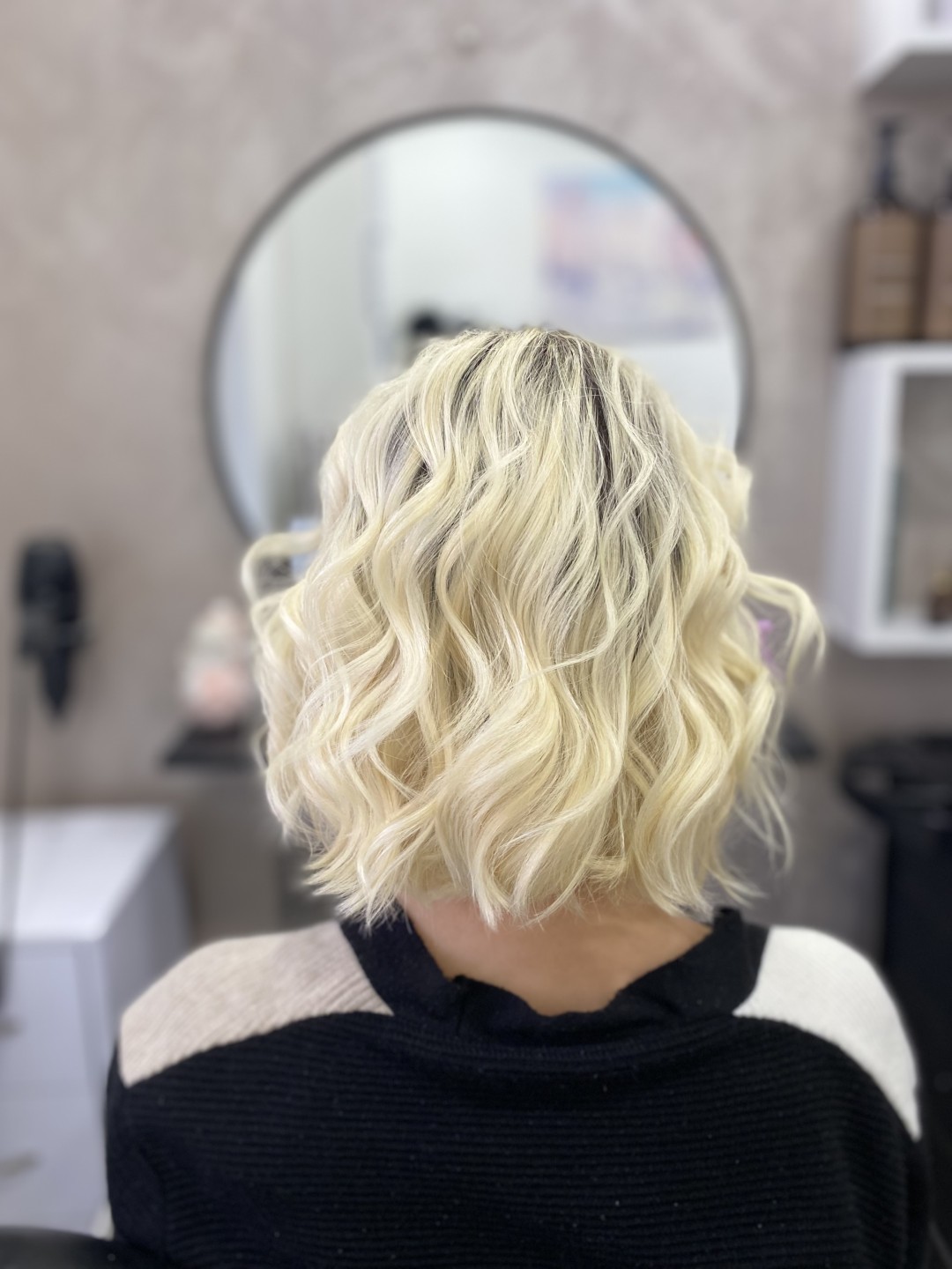 Pramenovi/Balayage - kosa srednje dužine - Lovely Style, Beograd Pramenovi Frizerski saloni Pramenovi, Beograd, Konjarnik, Učiteljsko naselje