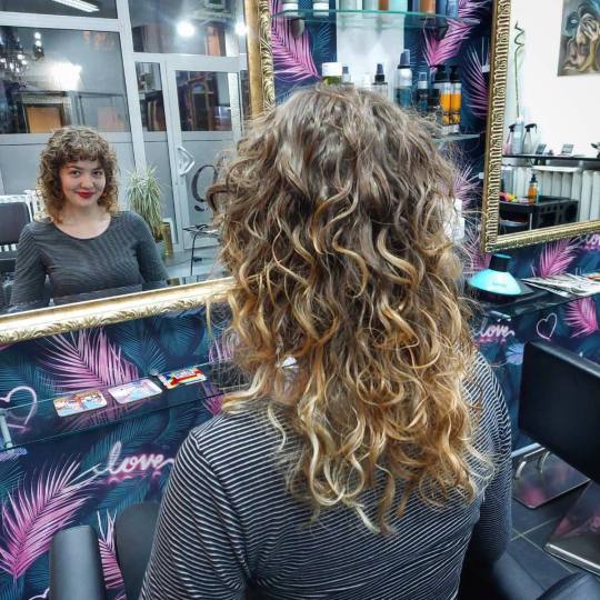 Fijatović #beograd Minival Mini-val voćnim kiselinama - duga kosa Minival