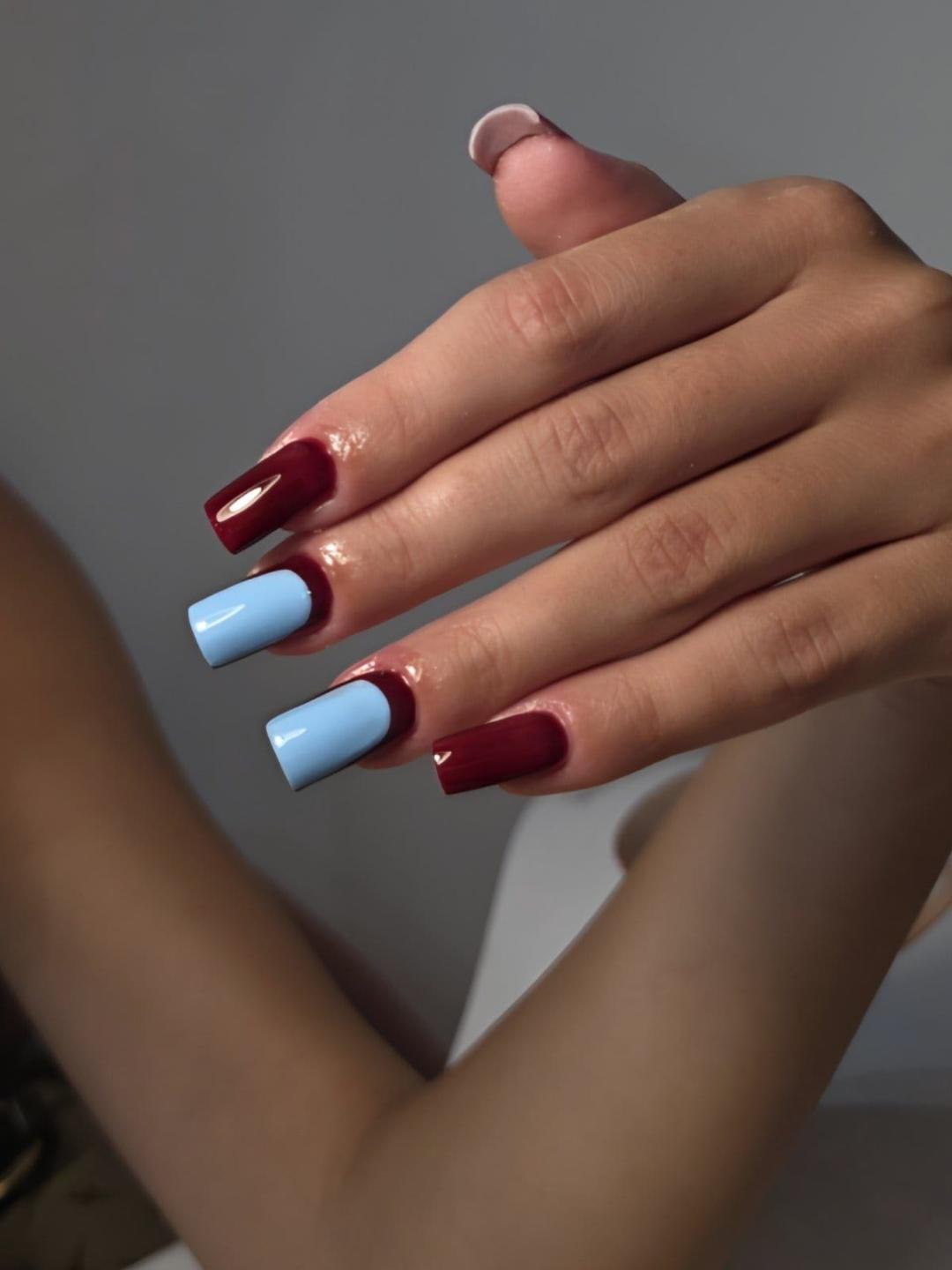 Korekcija izlivanja noktiju gelom - L dužina - Esthetique Privé, Beograd Izlivanje noktiju Nokti Izlivanje noktiju, Beograd, Centar, Stari grad, Dorćol