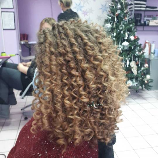 Jovana + #beograd Uvijanje, lokne i talasi Afro lokne - duga kosa