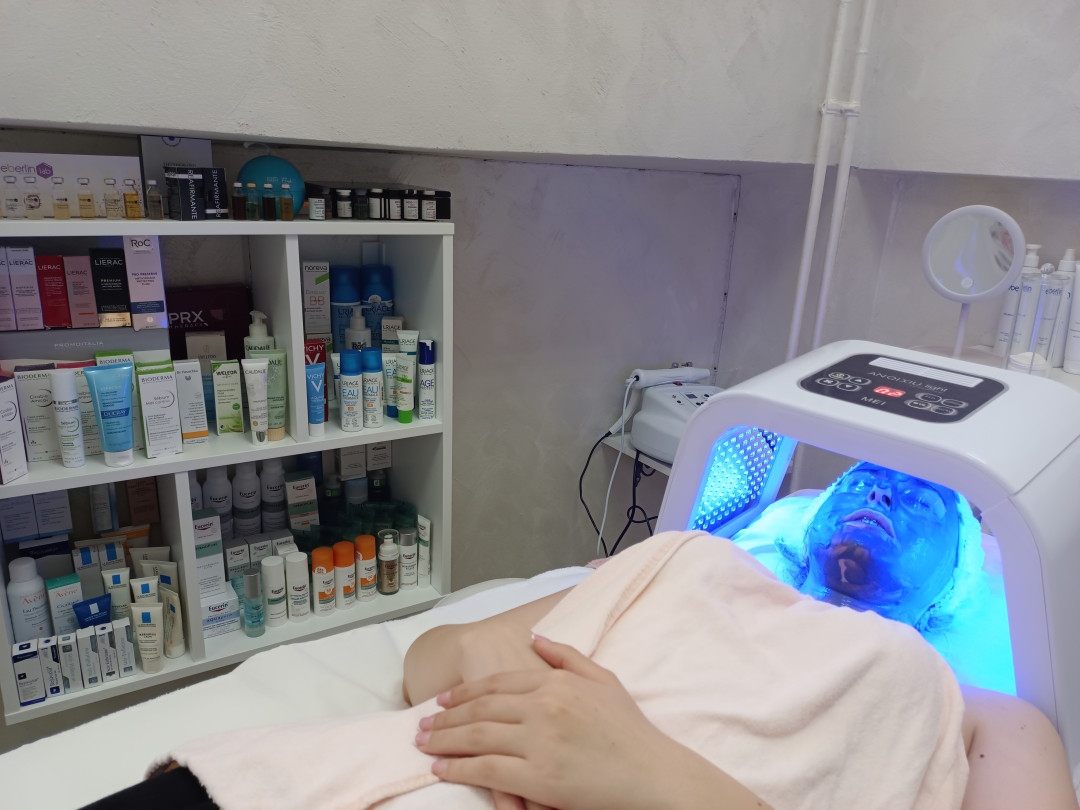 Nika Estetic #beograd Tretman lica Ultrazvučna špatula+mezoterapija+radiotalasni lifting+maska+omega led