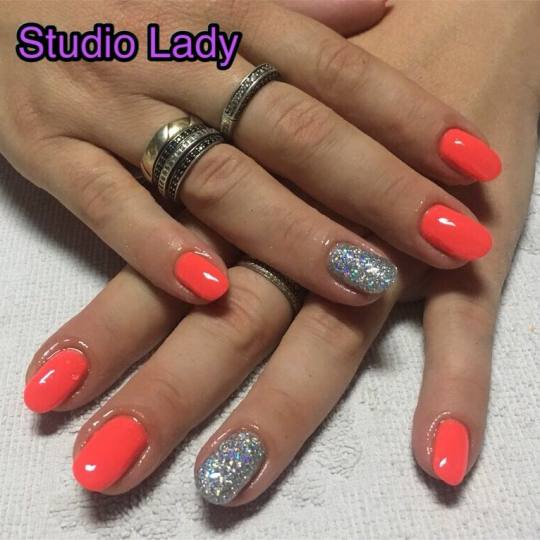 Studio Lady #beograd Izlivanje noktiju ?? Izlivanje noktiju gelom