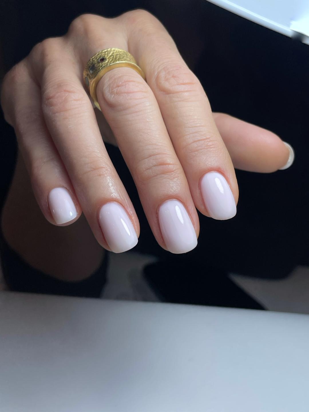 Nails Studio #beograd Ojačavanje noktiju Ojačavanje noktiju gelom