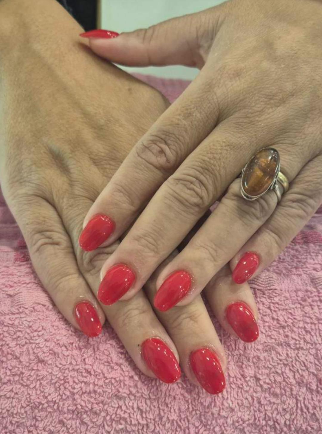 Korekcija noktiju - M dužina - Goga studio, Beograd Korekcija noktiju Nokti Korekcija noktiju, Beograd, Kanarevo brdo, Miljakovac, Rakovica, Resnik