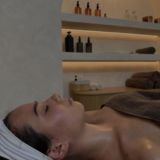 Metime lounge #beograd Masaža lica Masaža lica + vrata + dekoltea