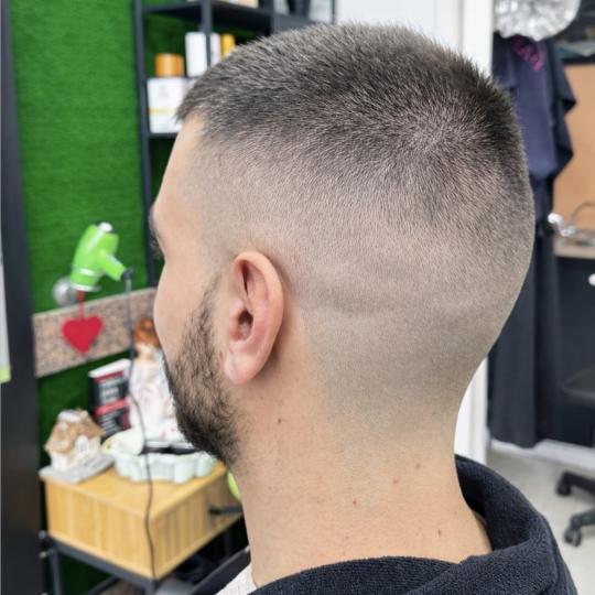 Vegan Darija hair delux #beograd Muško šišanje Muško šišanje