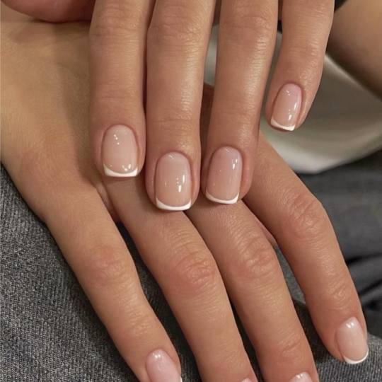 Esthetique Privé #beograd Estetski pedikir French - dodatak uz uslugu