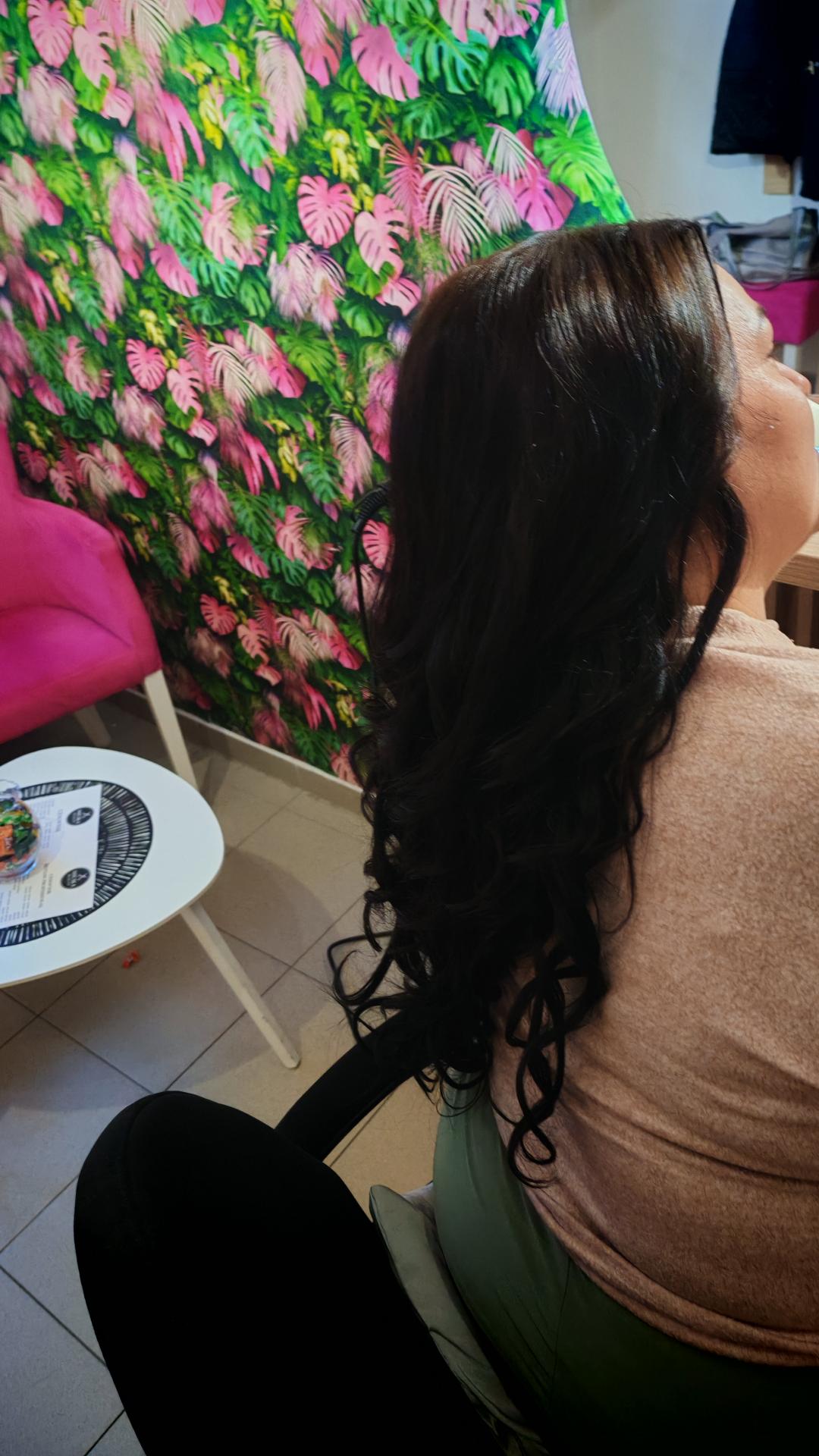 Feniranje na lokne - nadogradnja - Micika Beauty, Novi Sad Feniranje i stilizovanje Frizerski saloni Feniranje i stilizovanje, Novi Sad, Sajmište, Detelinara, Banatić