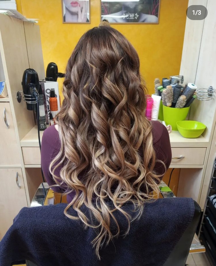 Be Betty #novisad Ombre, sombre, balayage Balayage + farbanje u 2 boje + feniranje - ekstra duga kosa