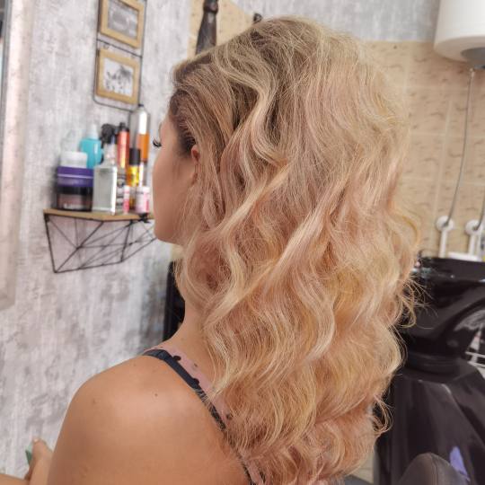 Sanja Afro Frizerka #nis Svečane i frizure za svadbu Dnevna fr Potrebno je oprati kosu vece ranije 