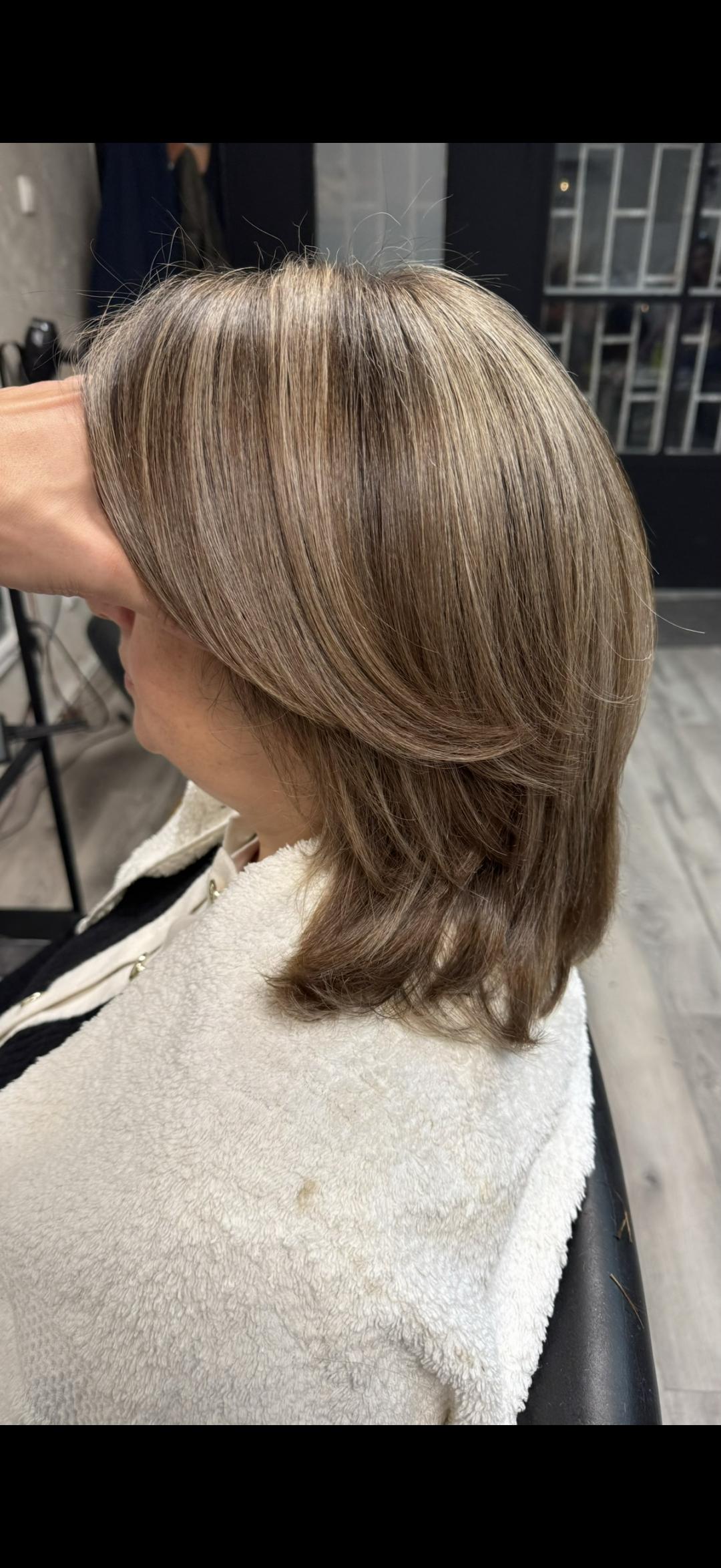 Pramenovi na foliju - kosa srednje dužine - Mayzel Craft, Beograd Pramenovi Frizerski saloni Pramenovi, Beograd, Novi Beograd blokovi, Belville, Savski kej