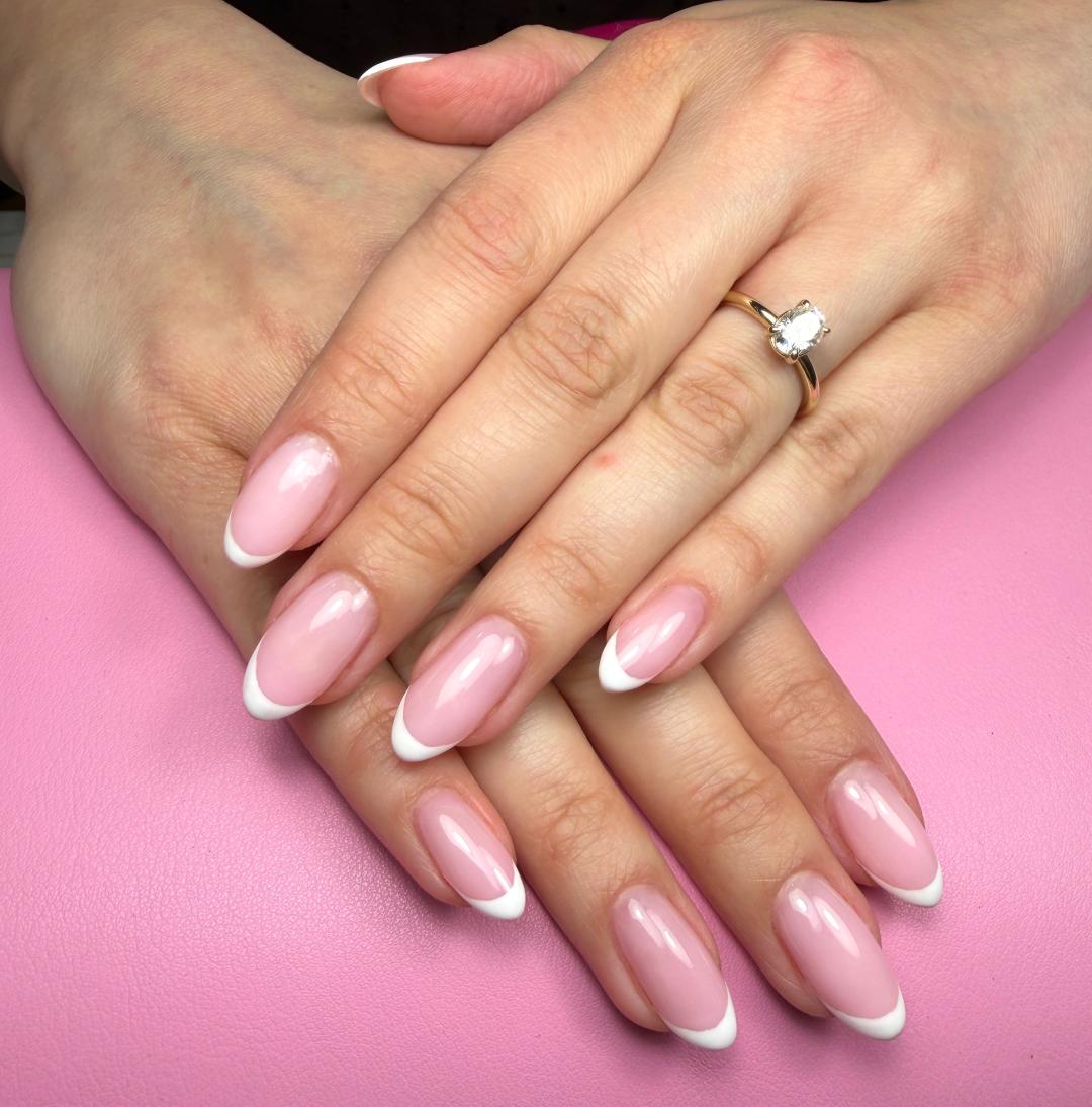 French - dodatak uz uslugu - Beauty room Zvezdara, Beograd Lakiranje noktiju Nokti Lakiranje noktiju, Beograd, Zvezdara