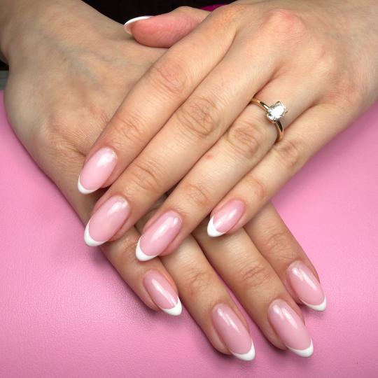 Beauty room Zvezdara #beograd Lakiranje noktiju French - dodatak uz uslugu