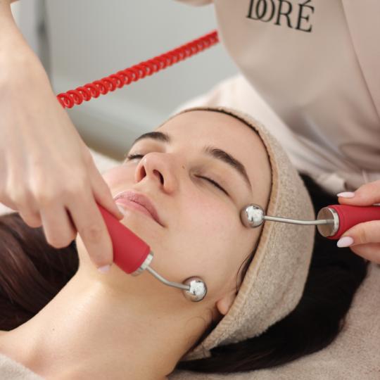 Doré #beograd Tretman lica Guinot Hydralift tretman