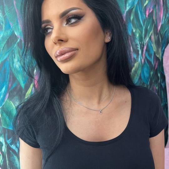 Just me #beograd Make-up / šminkanje Profesionalno šminkanje - večernja šminka