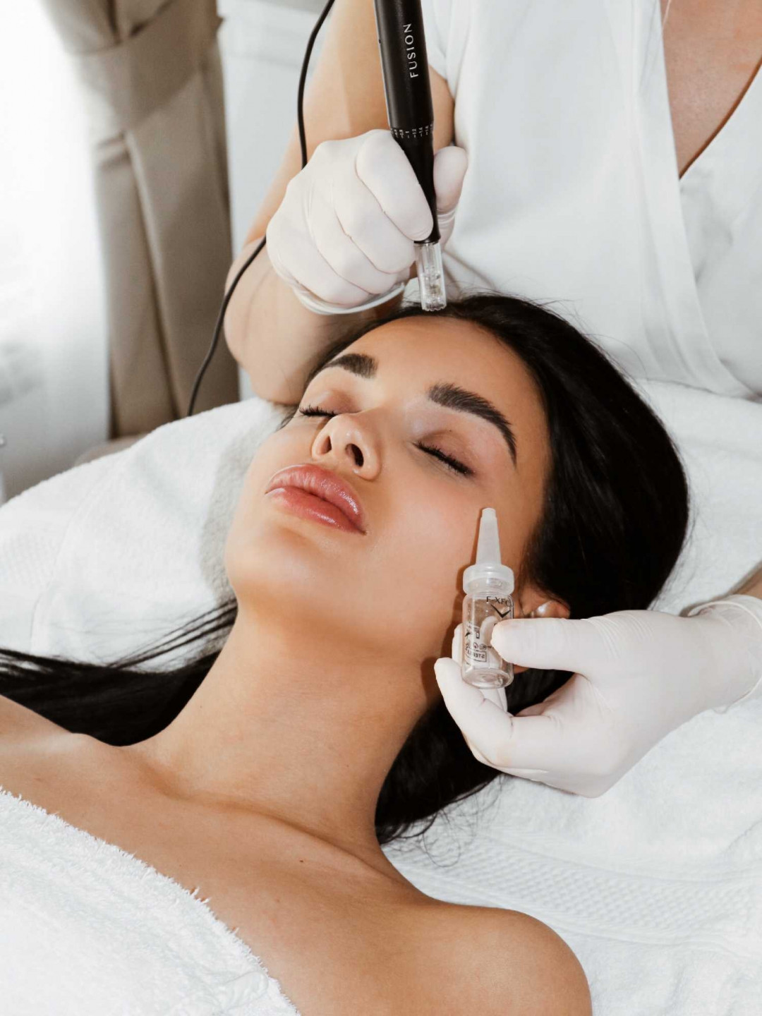 Beautique spa #beograd Tretman lica Derma pen lice fusion meso + led svetlosna terapija (4+1 gratis)
