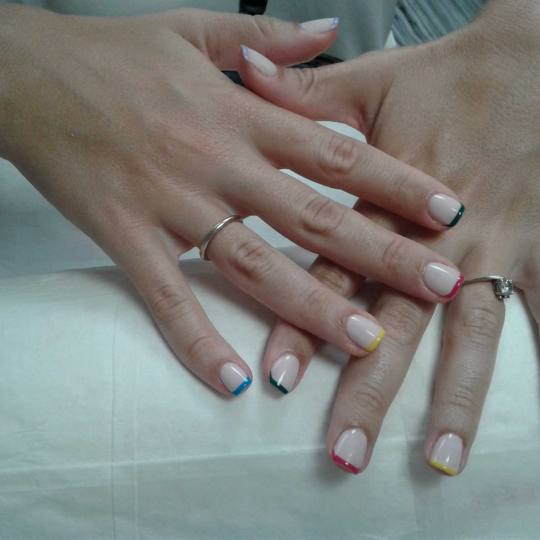 OPI - ALOXXI Vračar #beograd Manikir french OPI manikir + gel lak NAPOMENA: Skidanje gel laka je uk