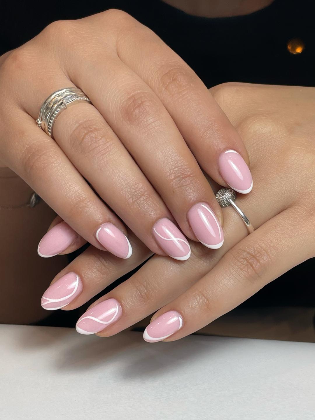 Nails Studio #beograd Ojačavanje noktiju Ojačavanje noktiju gelom