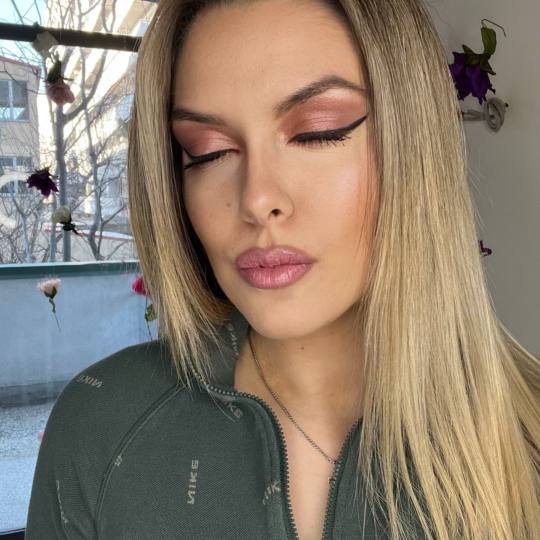 Adiantum Estetik Centar #nis Make-up / šminkanje Profesionalno šminkanje + veštačke trepavice