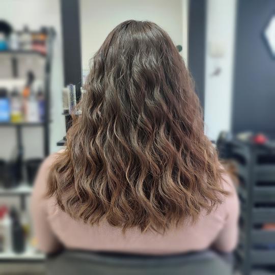 Infinity Hair #novisad Feniranje i stilizovanje Feniranje na talase - duga kosa (do lopatica)